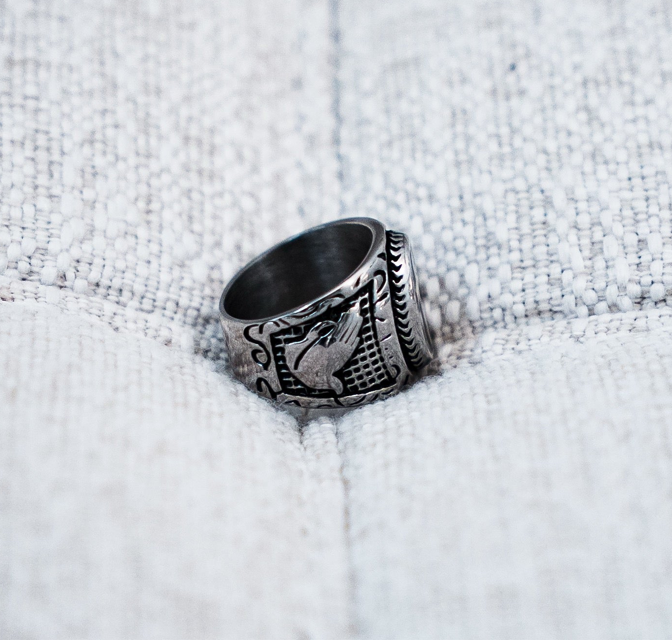 Onyx Cross Ring