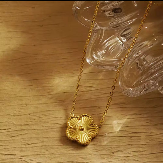 Blossom’s Five Clover Necklace