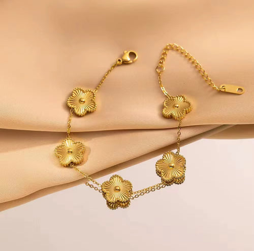 Blossom’s Five Clover Bracelet