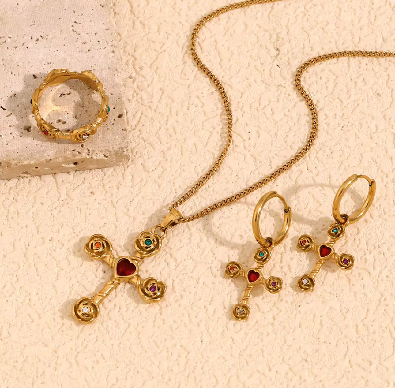 Rubí Rosa Cross Necklace