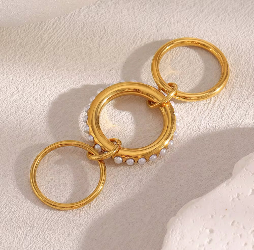Trinity Loop Ring