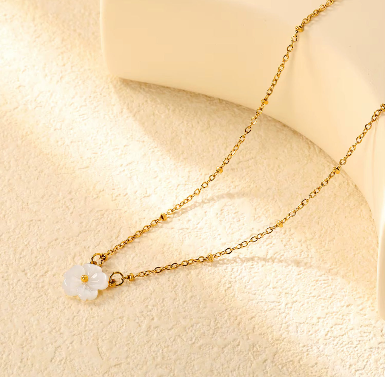 Daisy’s Necklace