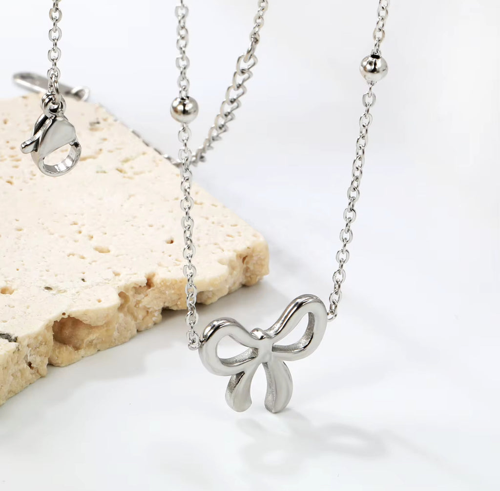 Bella’s Bow Silver Necklace