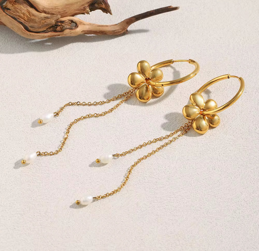 Daisy Dew Drop Earrings