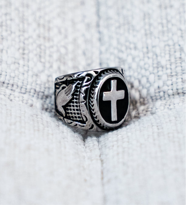 Onyx Cross Ring