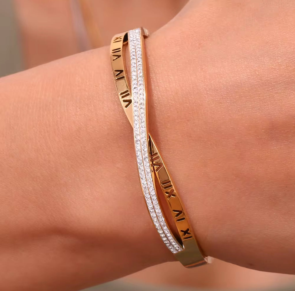 Romanéa Twisted Bangle