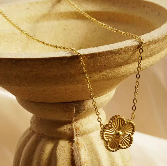 Blossom’s Five Clover Necklace