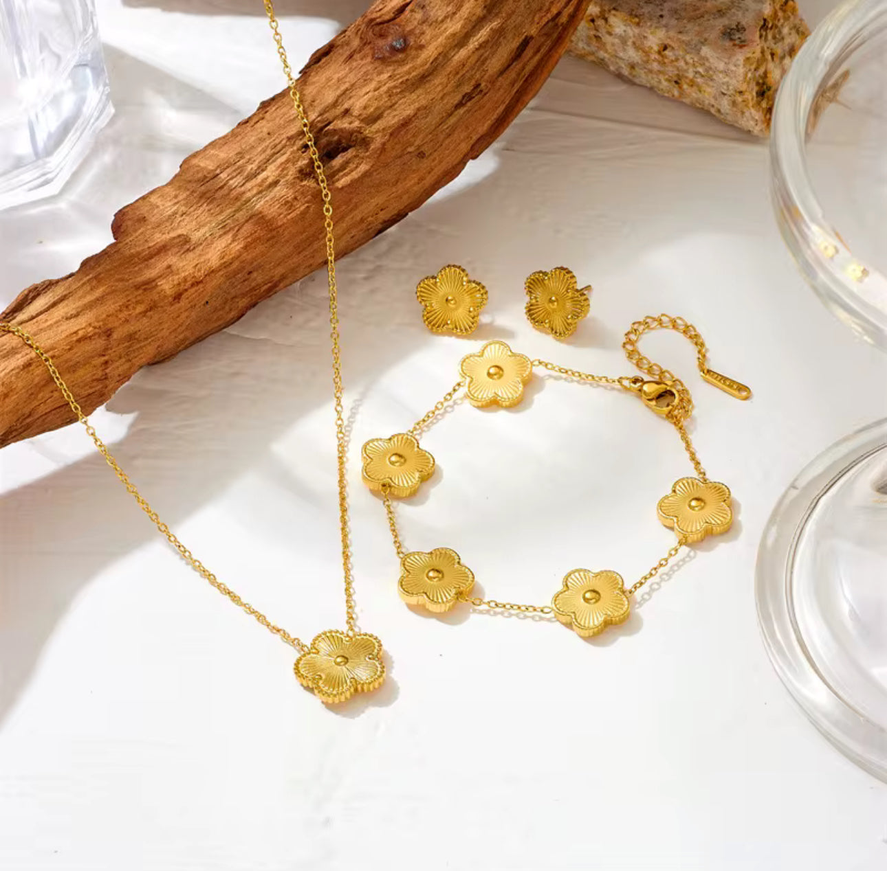 Blossom’s Five Clover Necklace