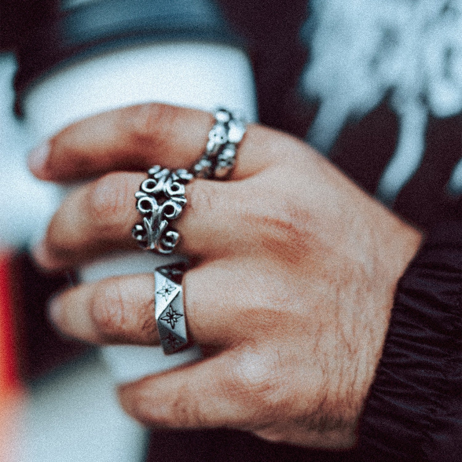Archie’s Edgy Band Ring