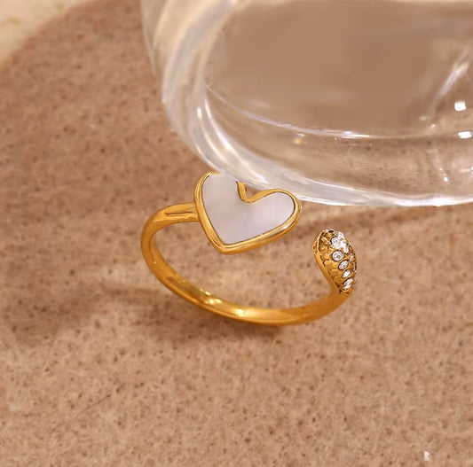Mila’s Motherpearl Heart Ring