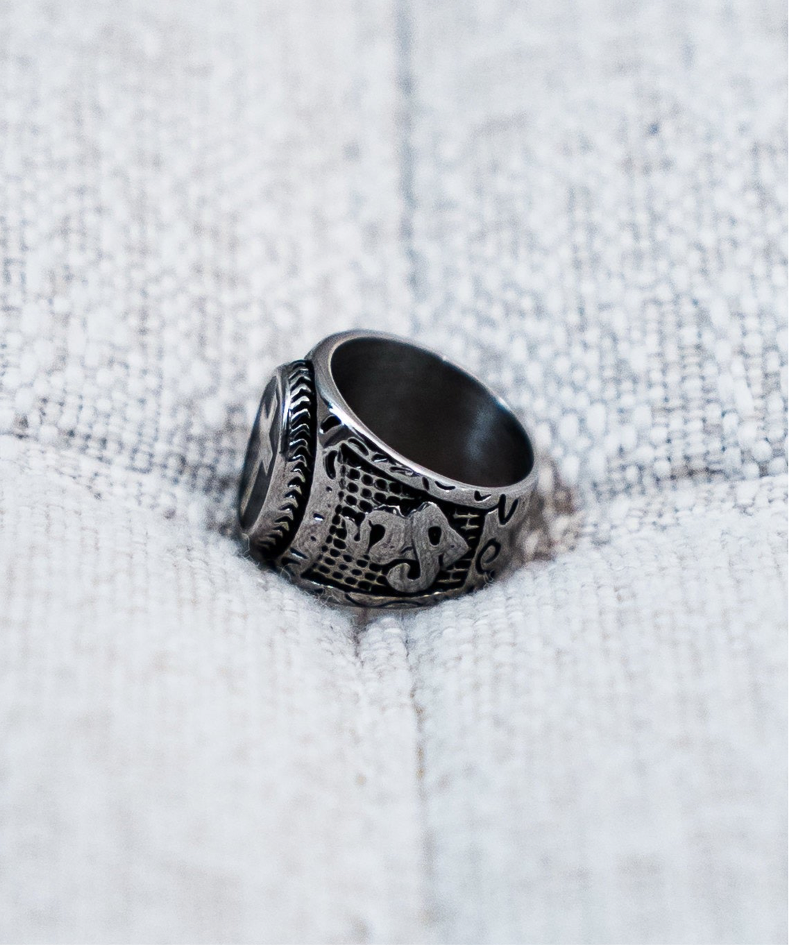 Onyx Cross Ring