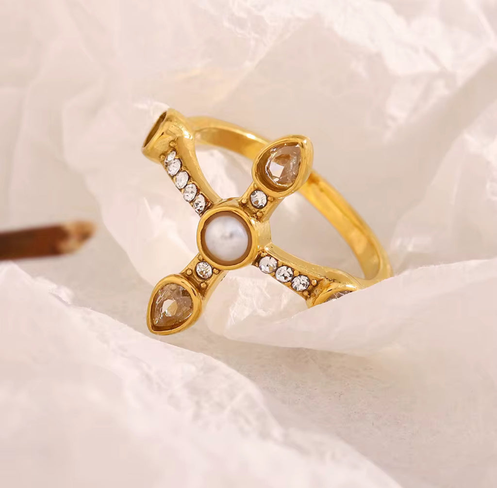 Bella’s Cross Zirconia Ring