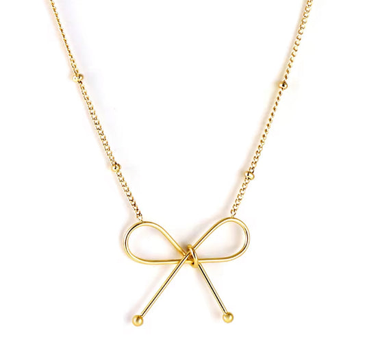 Bowie’s Necklace