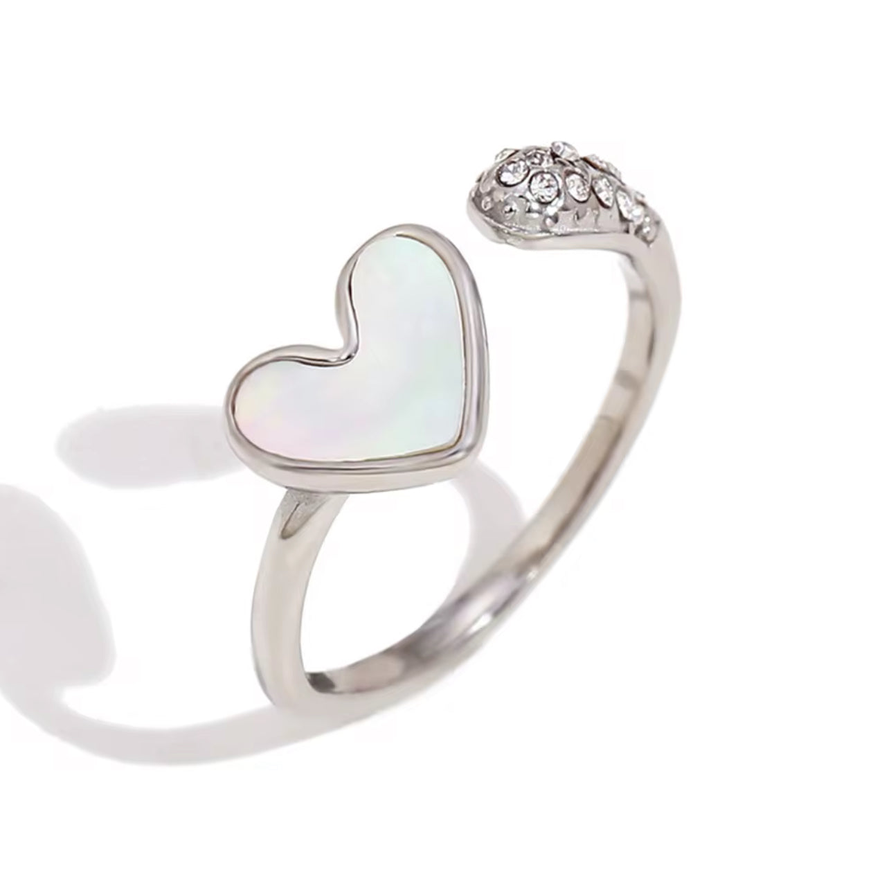 Mila’s Motherpearl Heart Ring