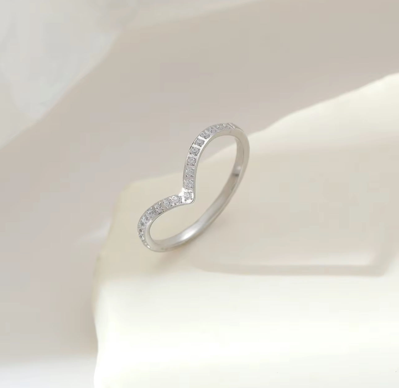 Rani’s Dainty Crown Ring