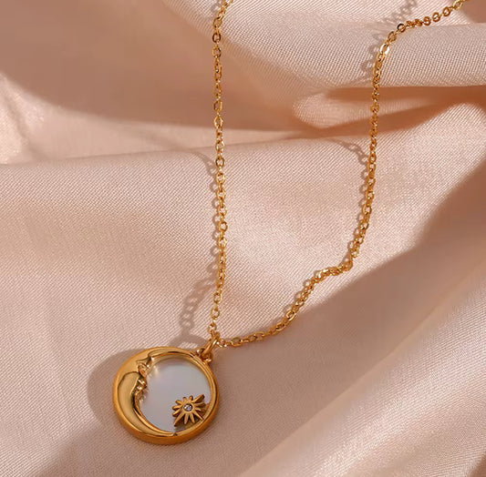 Moonlight Pearl Necklace