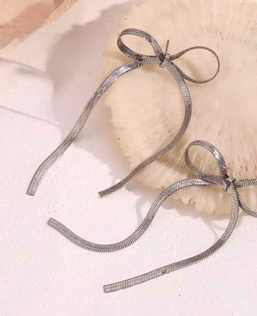 Bowtiful Earrings