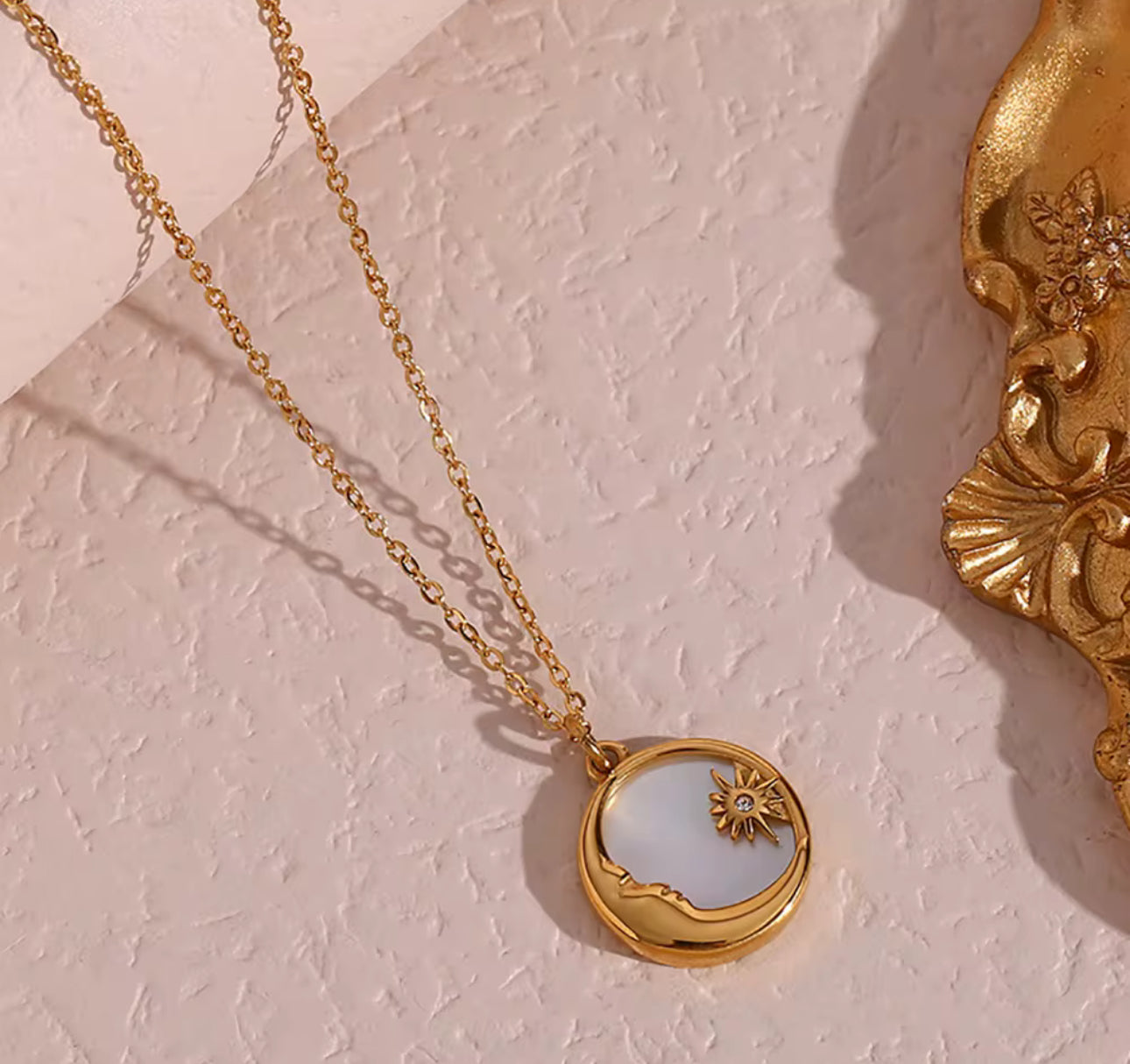 Moonlight Pearl Necklace