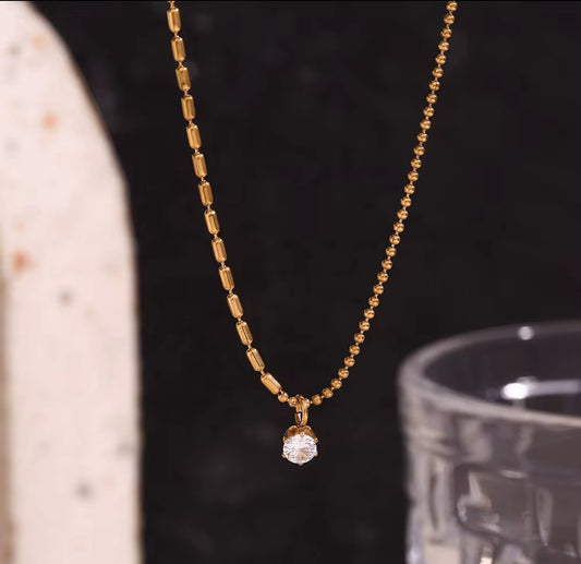 Nyra’s Single Zircon Necklace