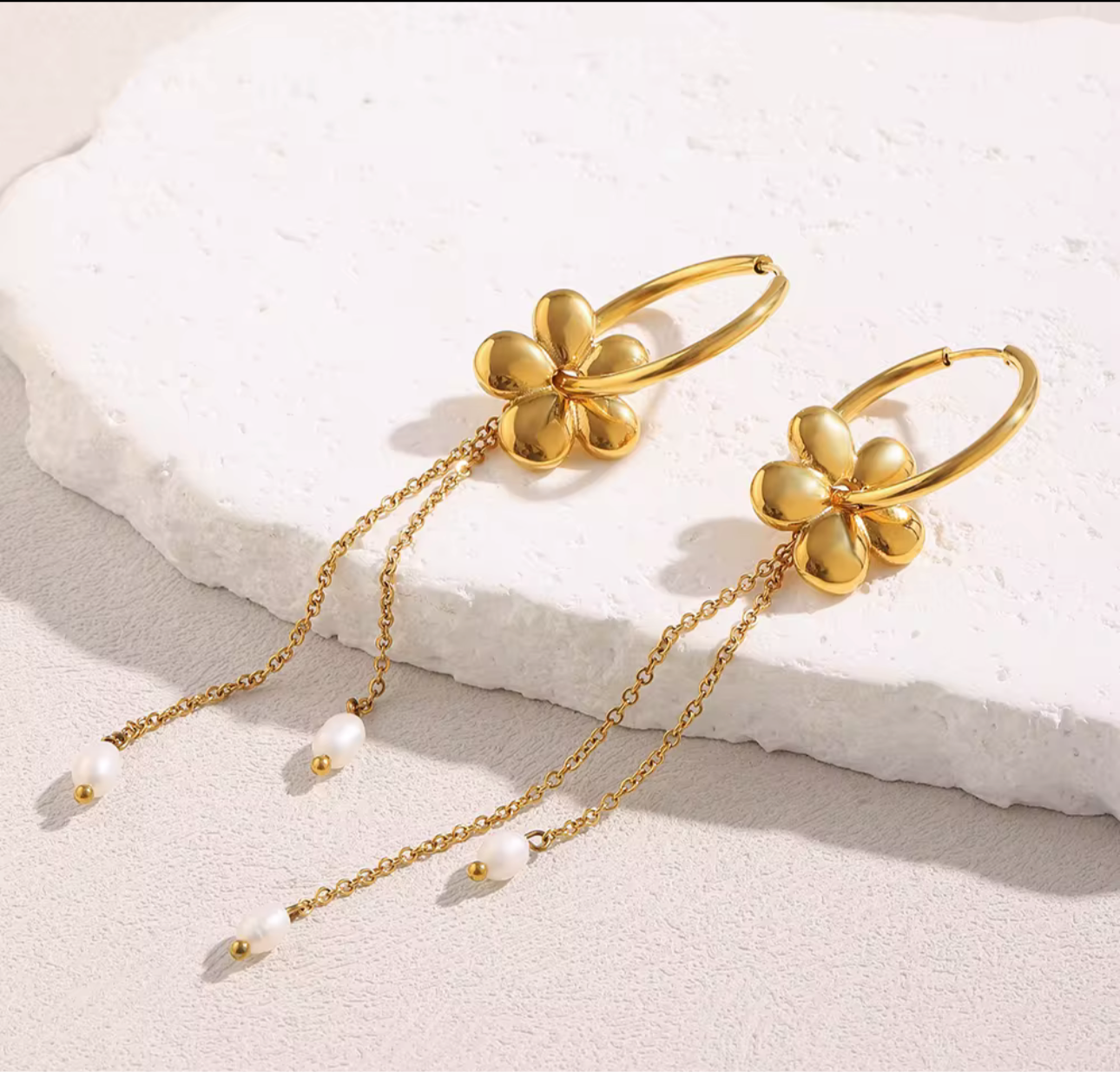 Daisy Dew Drop Earrings