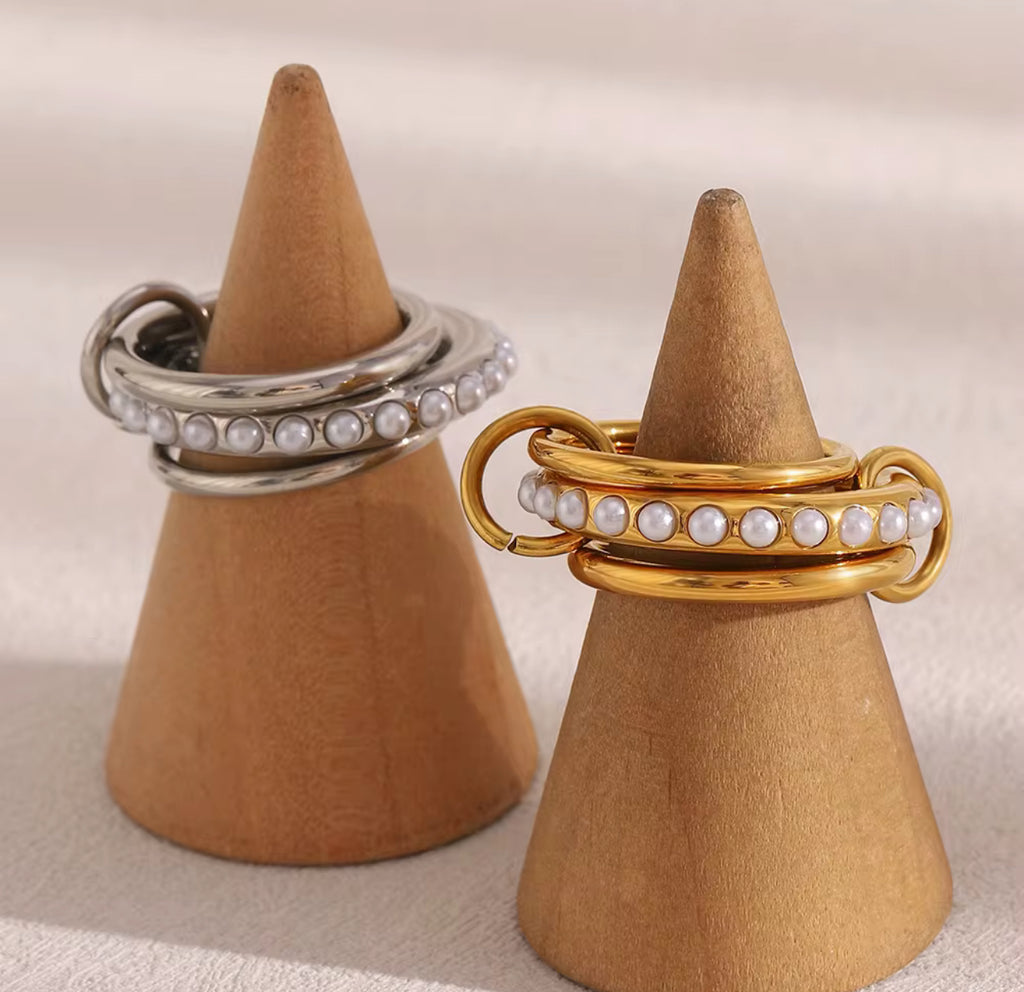 Trinity Loop Ring